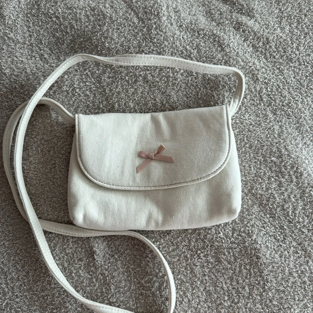 Brandy Melville Coquette White Shoulder Cross Body Bag - Picture 1 of 3
